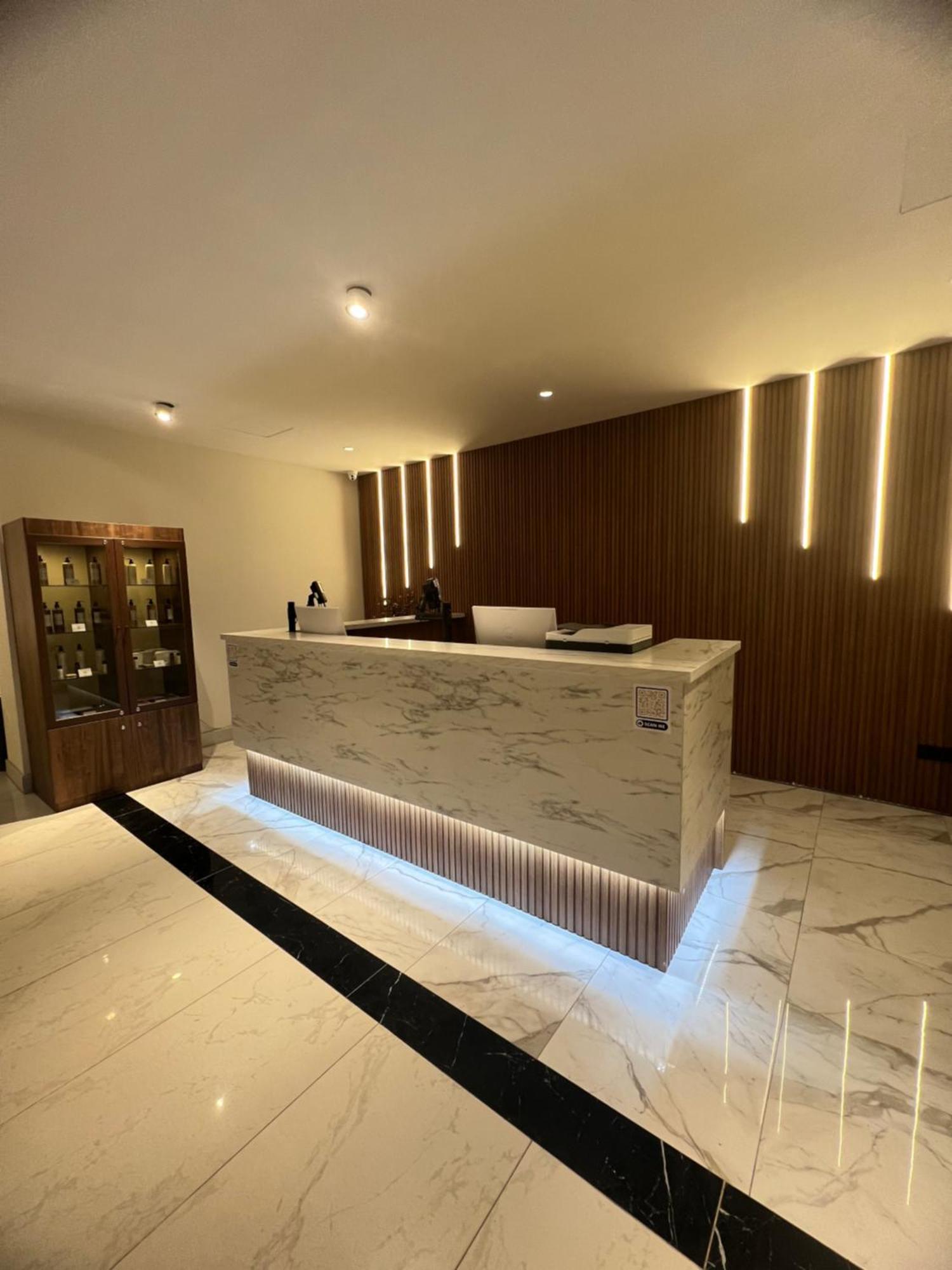Orbi City Hotel Батуми Экстерьер фото