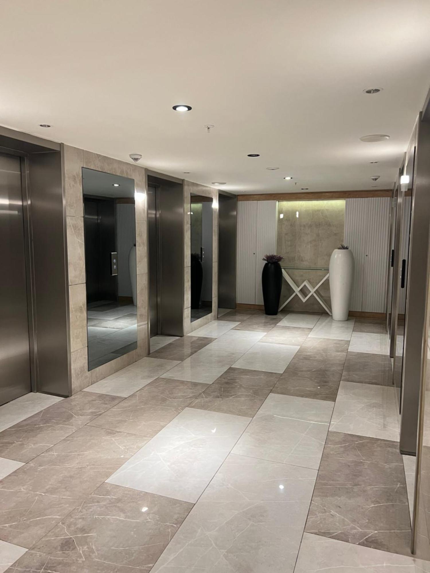 Orbi City Hotel Батуми Экстерьер фото