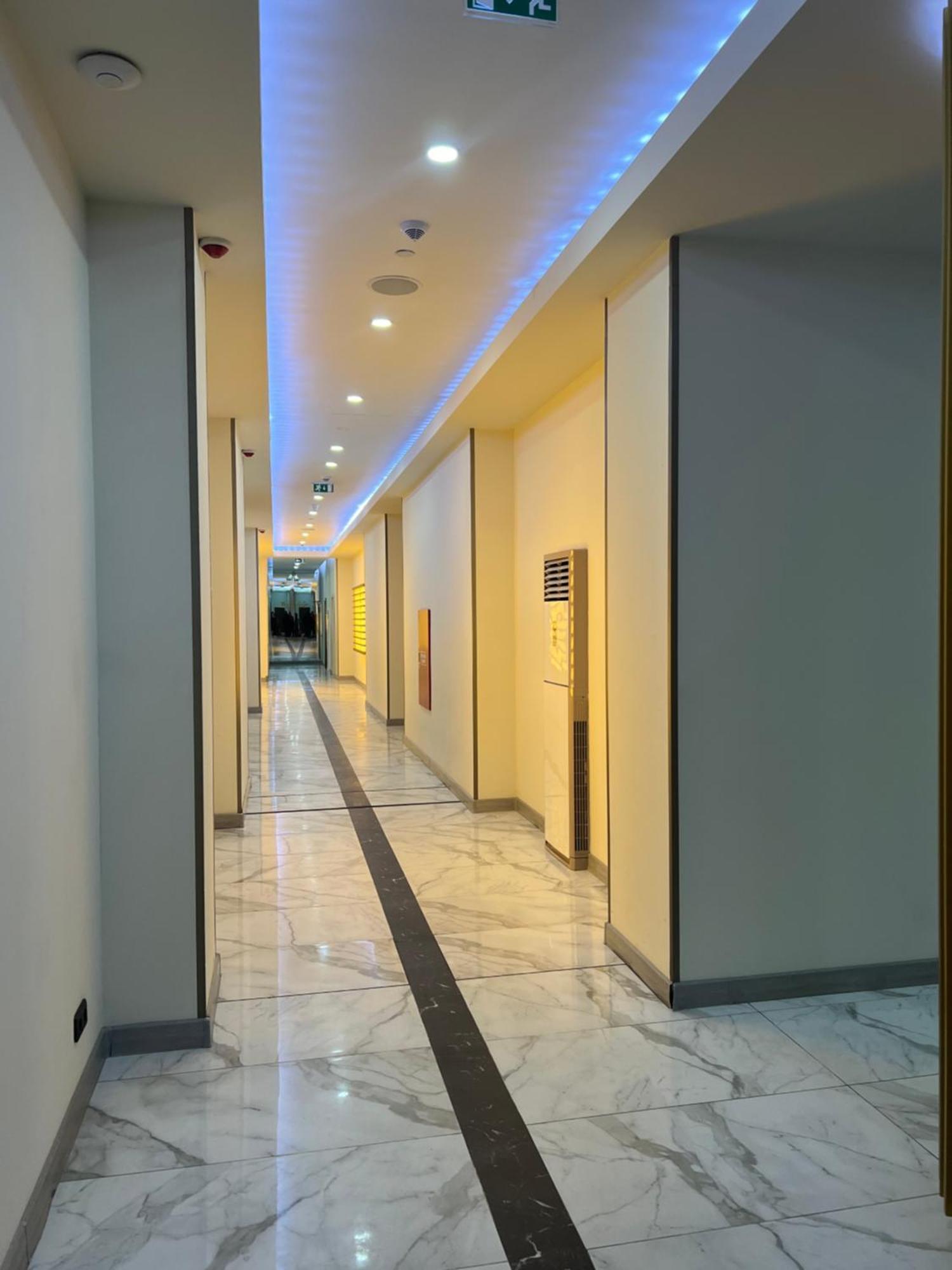Orbi City Hotel Батуми Экстерьер фото